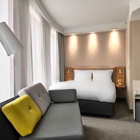 Holiday Inn Express - Warsaw - The Hub, An Ihg Hotel Ngoại thất bức ảnh
