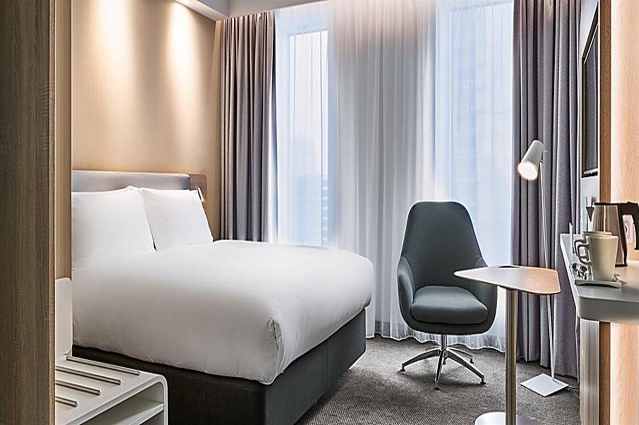 Holiday Inn Express - Warsaw - The Hub, An Ihg Hotel Ngoại thất bức ảnh