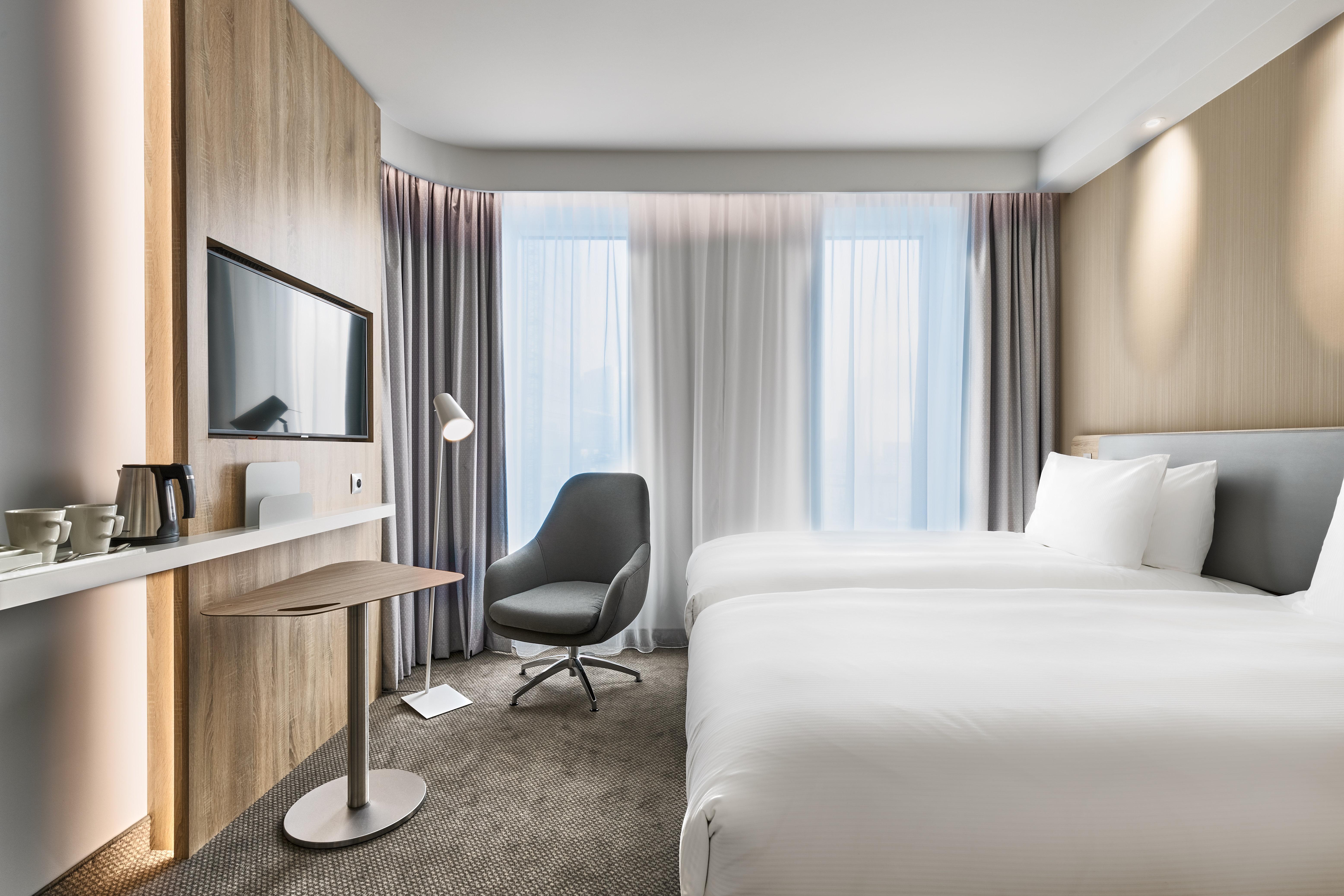 Holiday Inn Express - Warsaw - The Hub, An Ihg Hotel Ngoại thất bức ảnh