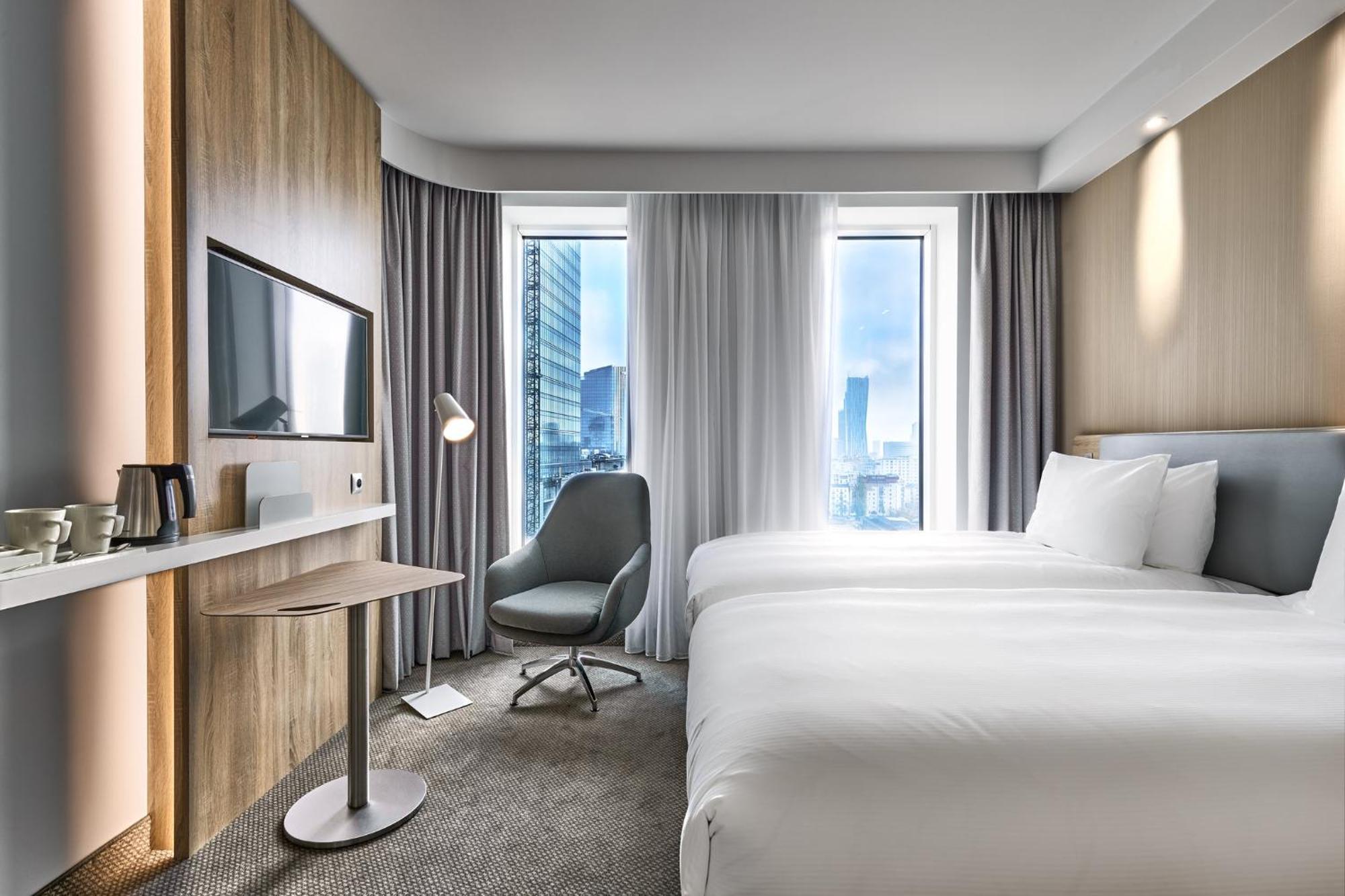 Holiday Inn Express - Warsaw - The Hub, An Ihg Hotel Ngoại thất bức ảnh